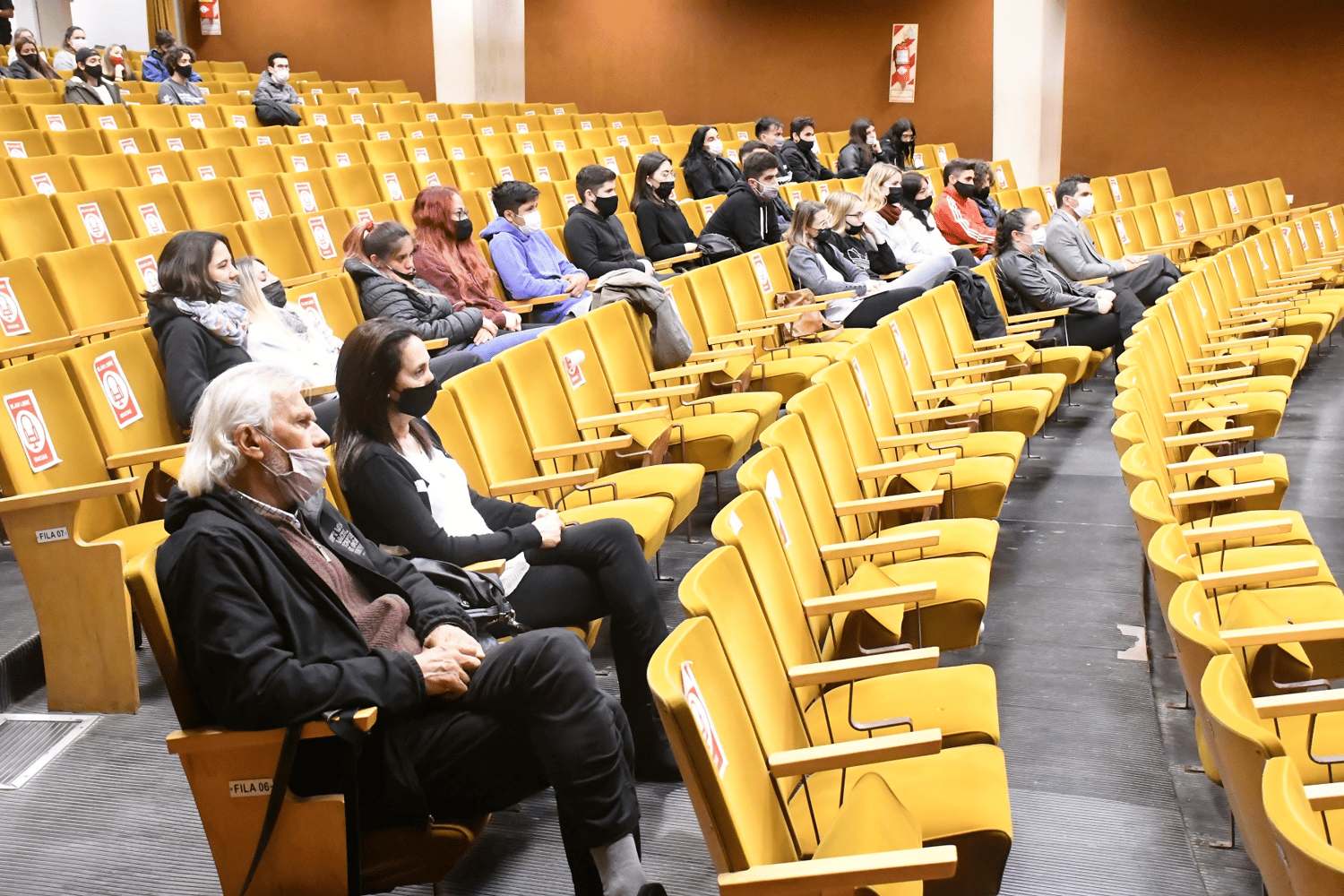 Estudiantes secundarios retomaron asistencia al juicio de la Subzona 14 III